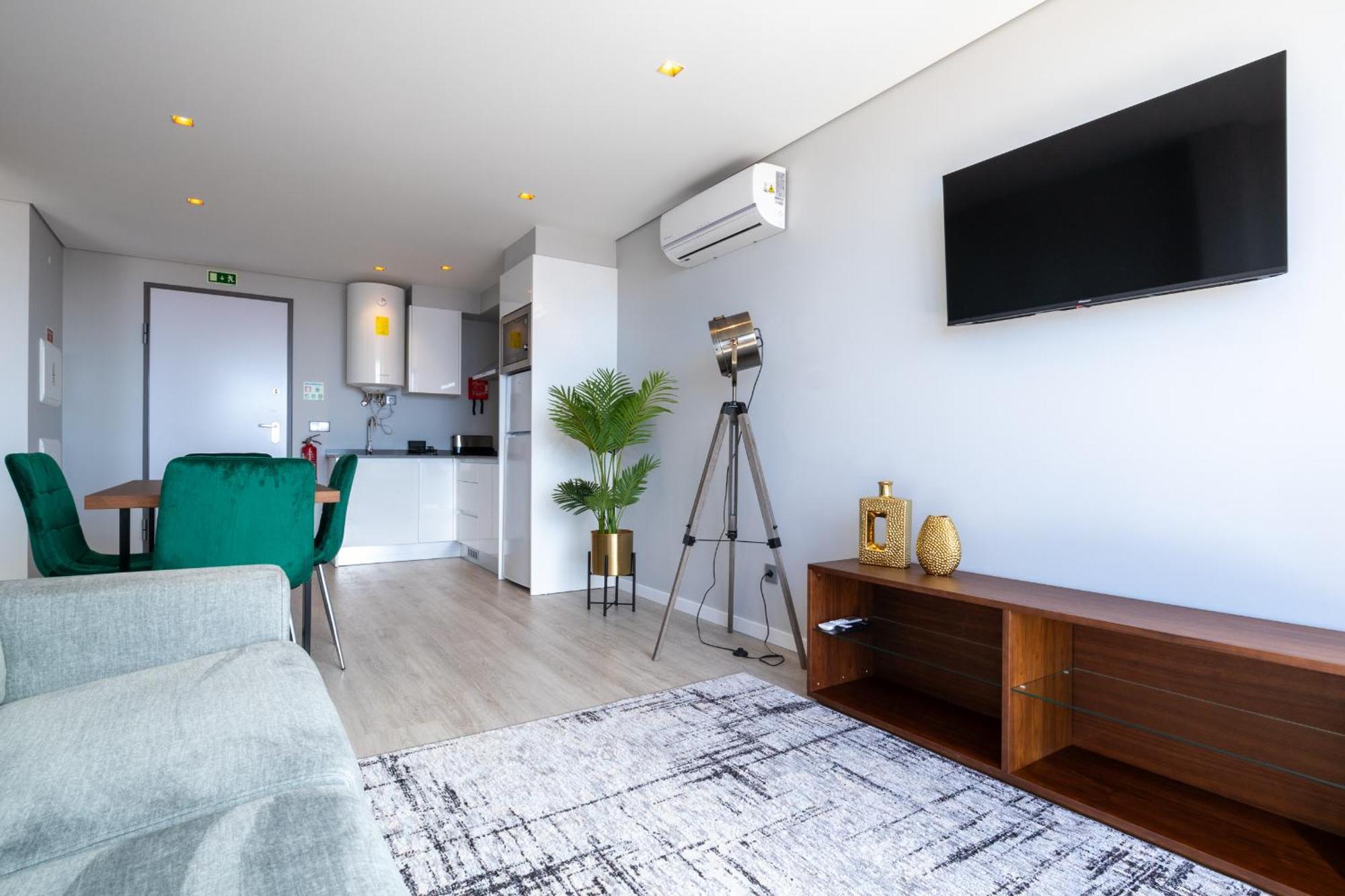 Atlantico Azul Apartment ฟุงชาล ภายนอก รูปภาพ