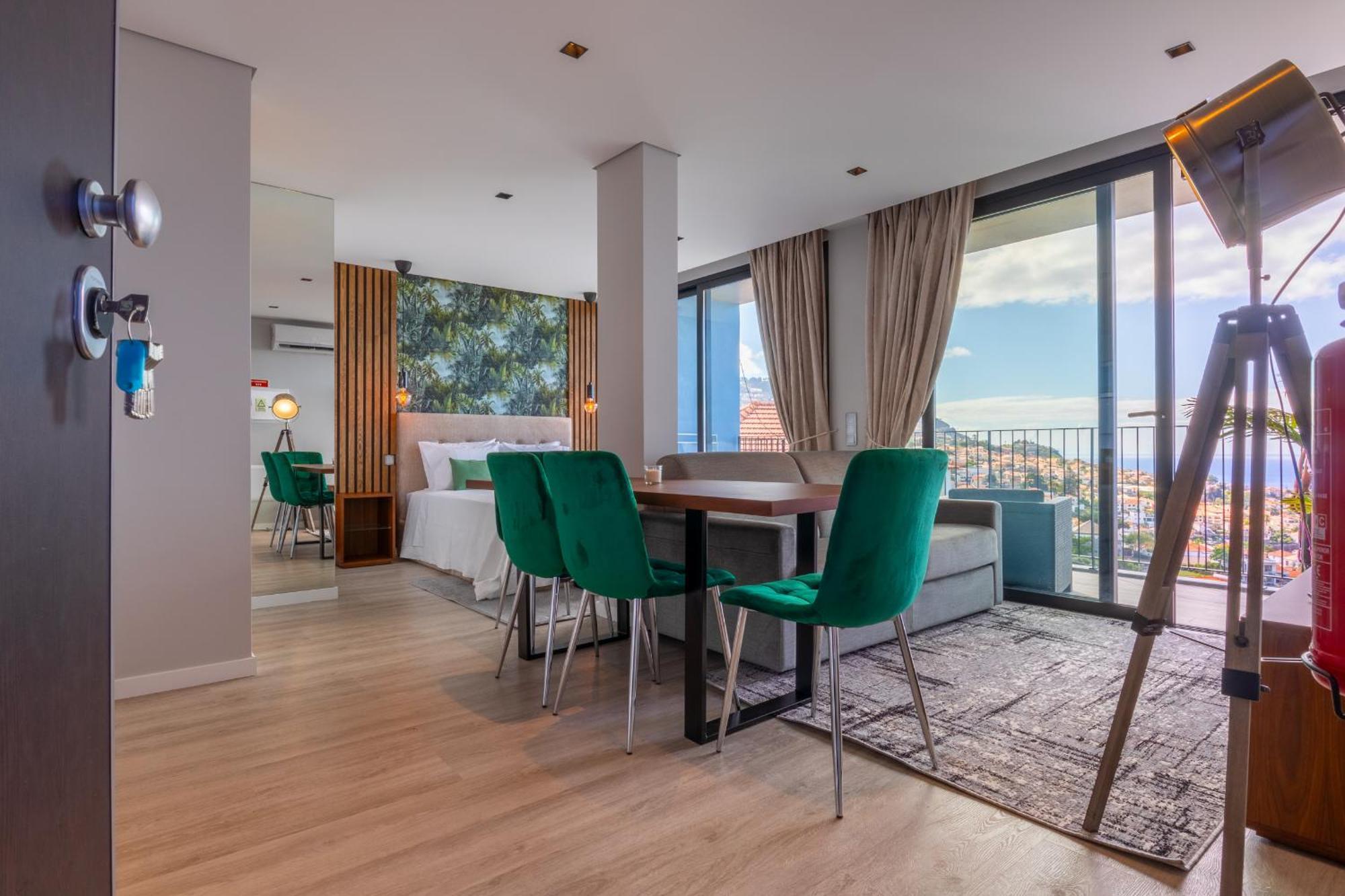 Atlantico Azul Apartment ฟุงชาล ภายนอก รูปภาพ