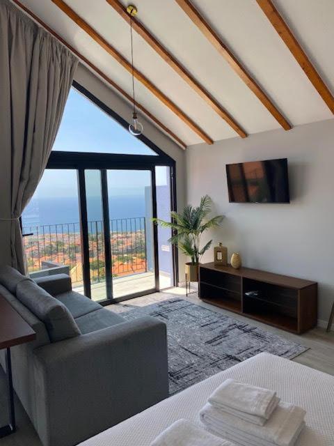 Atlantico Azul Apartment ฟุงชาล ภายนอก รูปภาพ